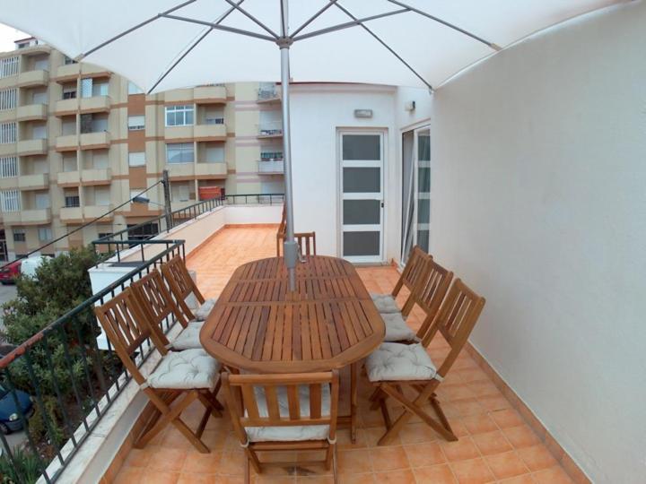 Apartment Near The Beach With Big Terrace Setúbal Extérieur photo